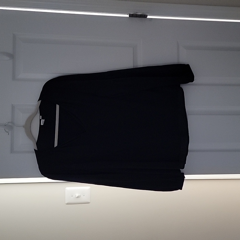 Gap V-neck LS blouse